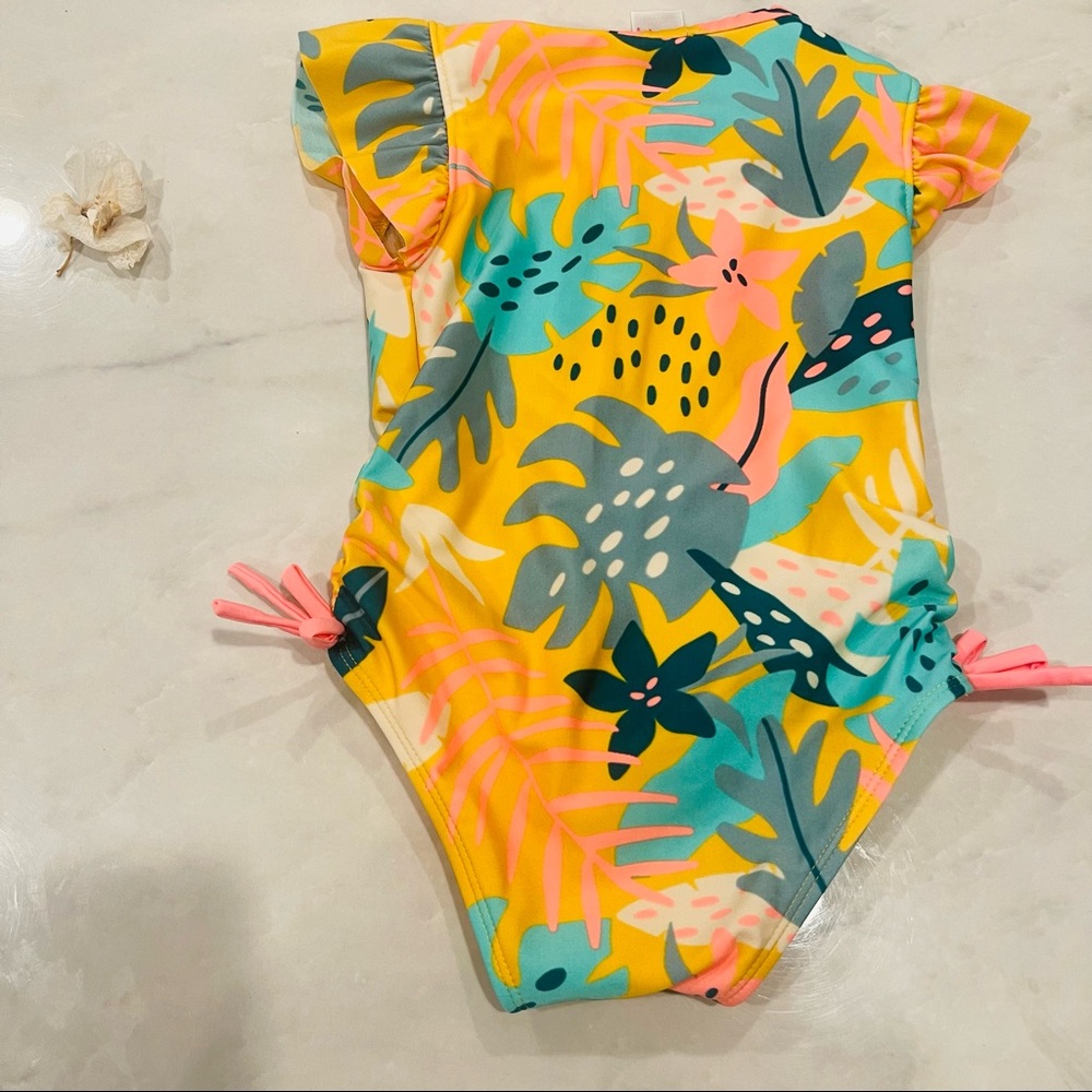Cat & Jack one piece swimsuit size 4T - Picture 4 of 5